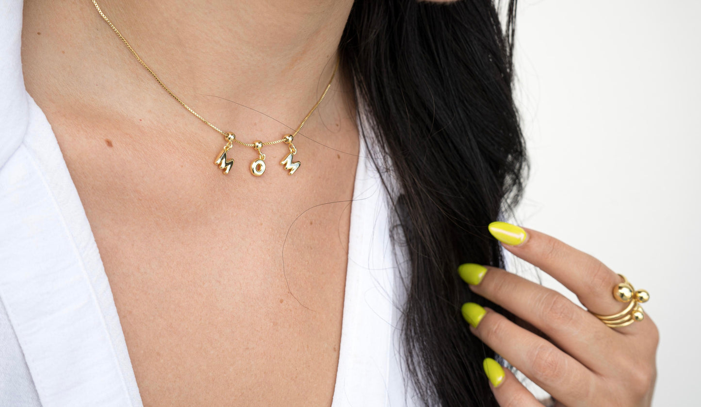 MOM Necklace