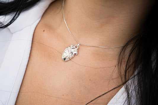 Inexplicable Amor Necklace