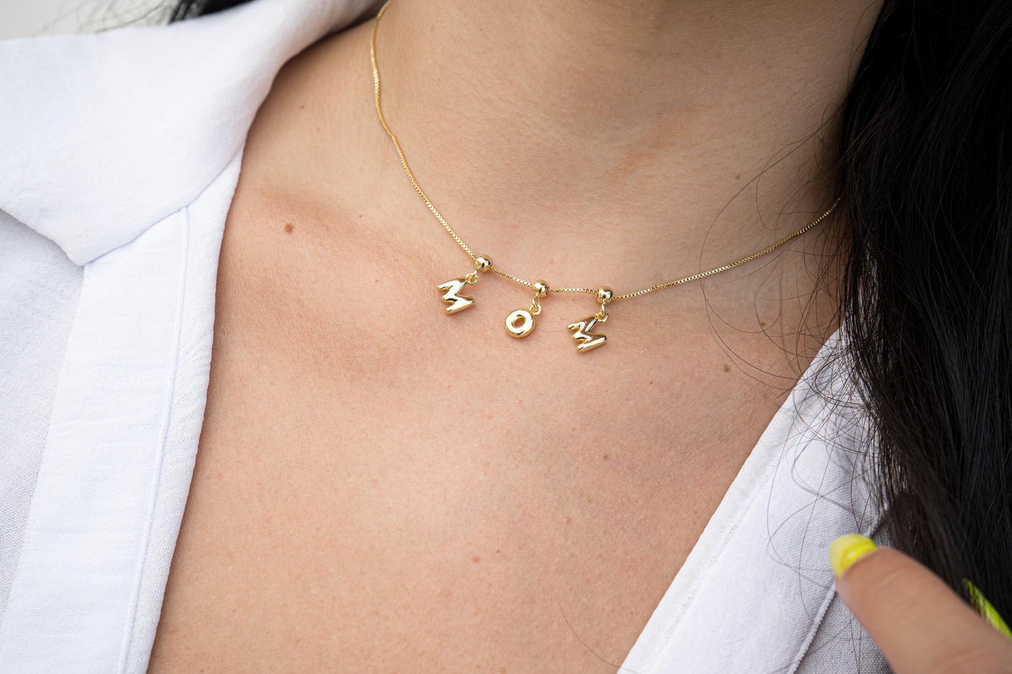 MOM Necklace