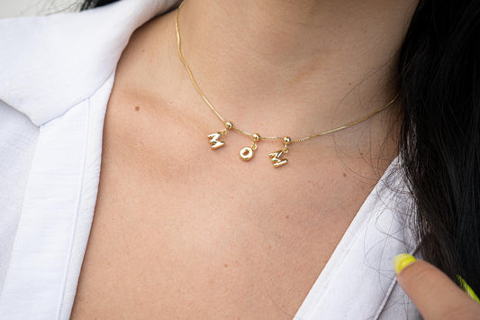 MOM Necklace