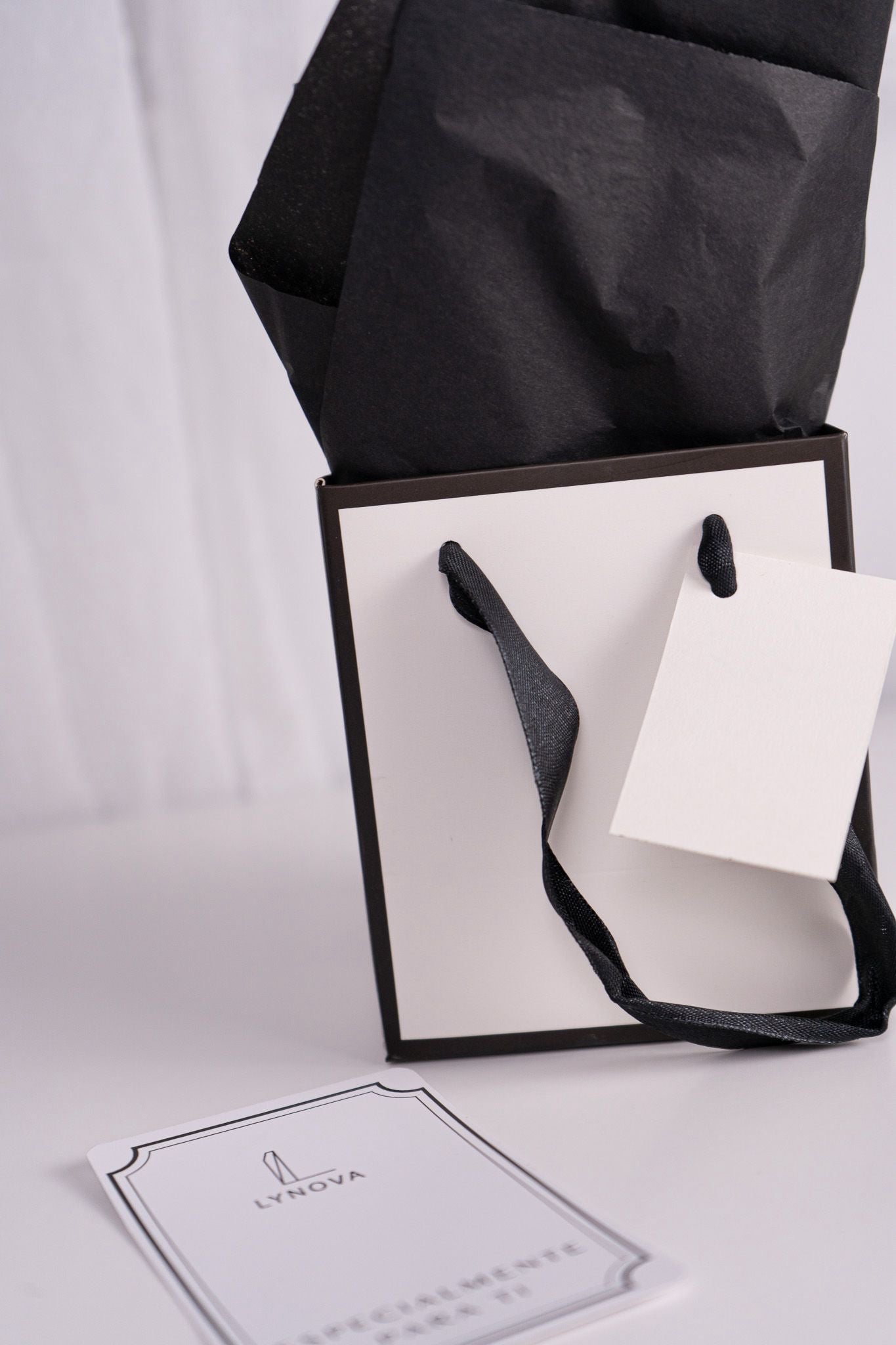 Bolsita de regalo + tarjeta personalizada