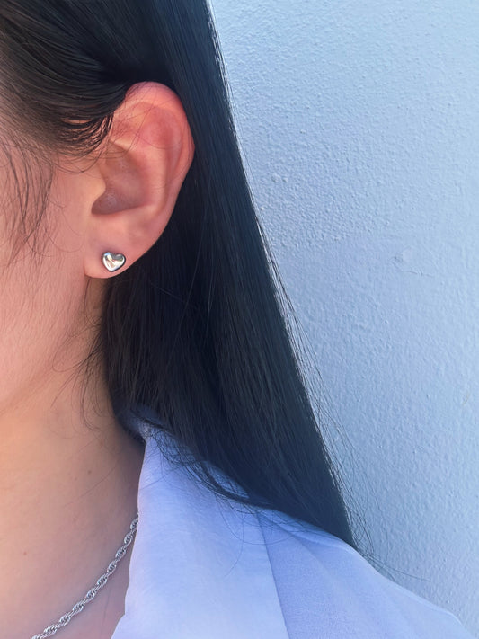 Amada Ear Studs