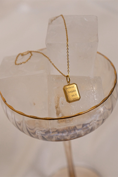 Belleza forjada en ti – Collar Stainless Steel
Tu recordatorio de resiliencia